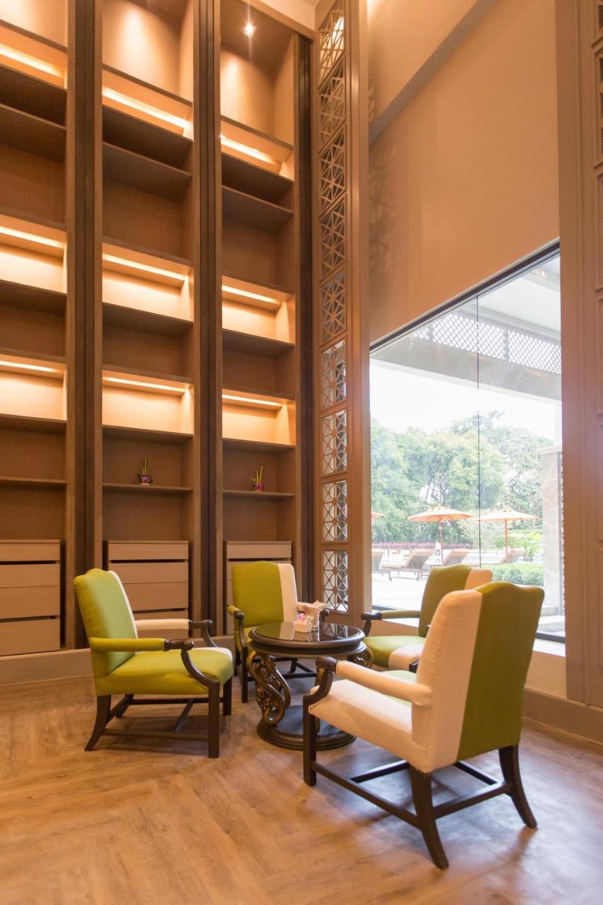 The Heritage Chiang Rai Hotel And Convention Ngoại thất bức ảnh The interior of the lounge