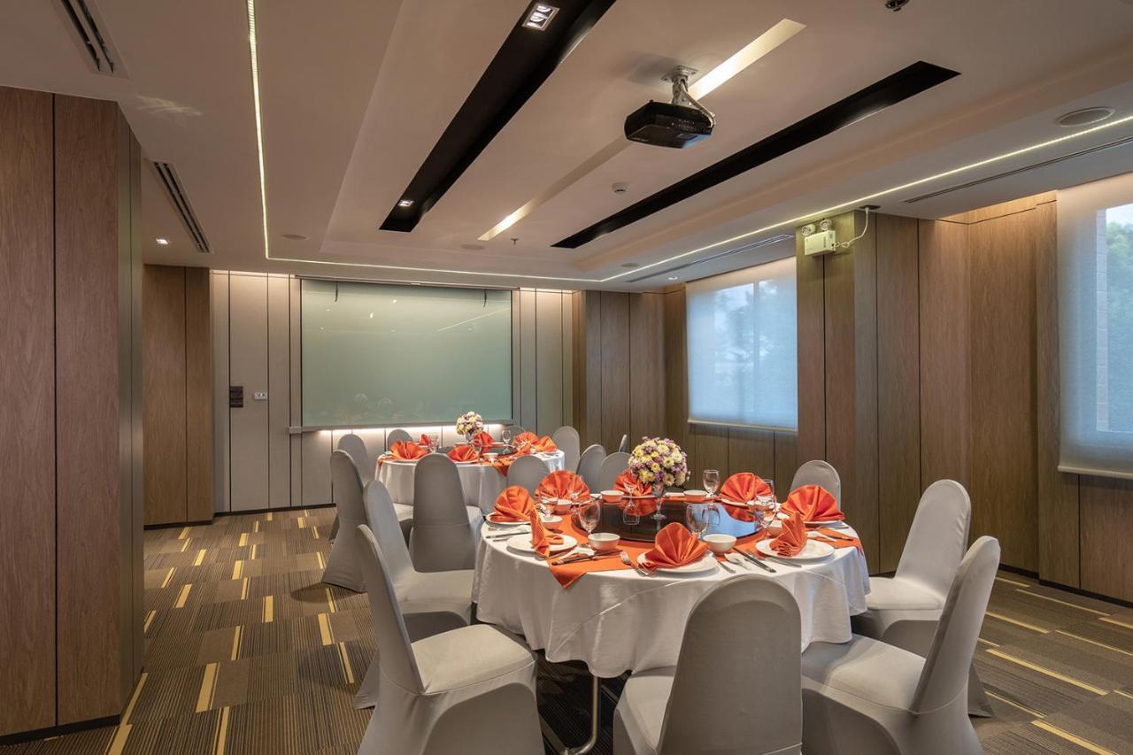 The Heritage Chiang Rai Hotel And Convention Ngoại thất bức ảnh The Chinese Room